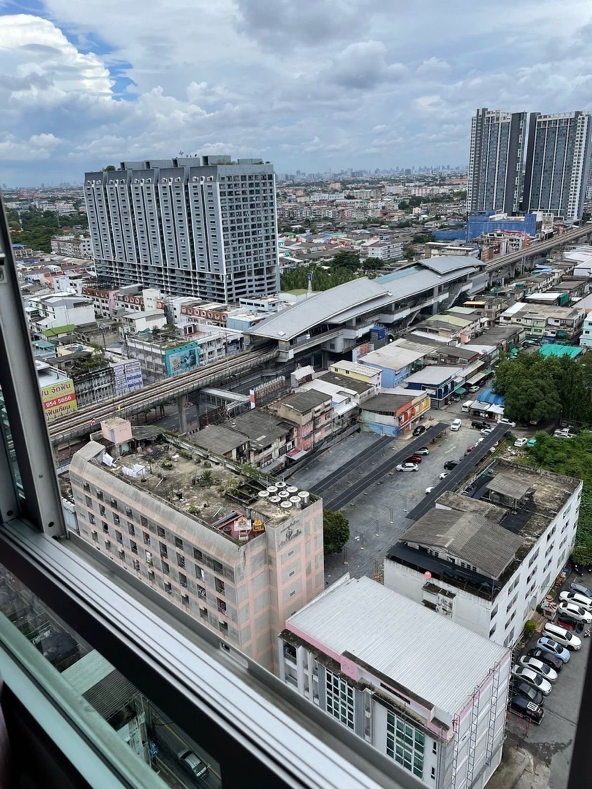 ให้เช่าคอนโดบางแค เพชรเกษม : ให้เช่า  คอนโด ลุมพินีวิลล์บางแค  mrt50  เมตร  
ขนาด  31  ตร . ม  1 นอน1 น้ำ  
ราคา  7,500/ เดือน
โทร 093-028-1245
id line:properagency 