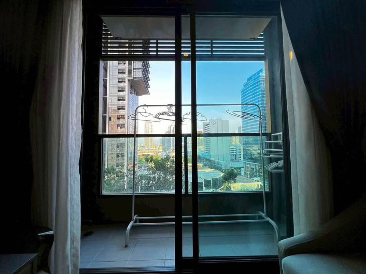 ให้เช่าคอนโดพระราม 9 เพชรบุรีตัดใหม่ RCA : ให้เช่า Lumpini Suite เพชรบุรี - มักกะสัน | 1 ห้องนอน | ชั้น 12 | 30 ตร.ม. | ค่าเช่า 15,000 บาท/เดือน | ใกล้ MRT เพชรบุรี | Ref: T1764