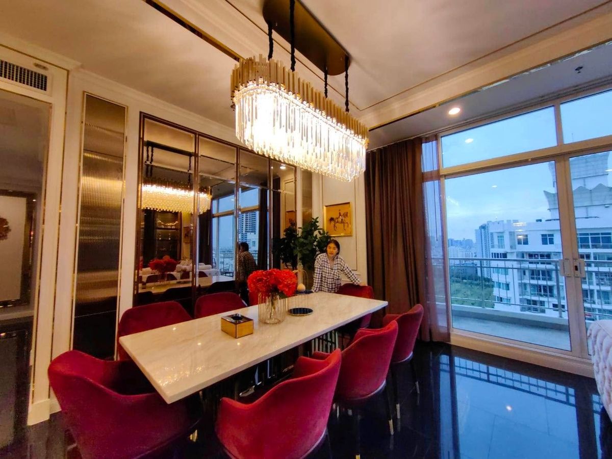 For RentCondoRama9, Petchburi, RCA : 🍀 Rent Supalai Wellington 1 🍀 Interested in adding LINE @zcondo (with @prefix) 🔥 C4159