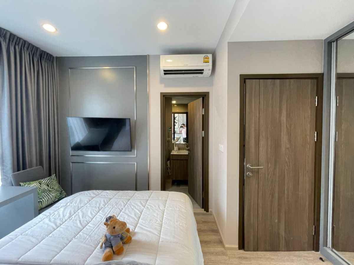 ขายคอนโดพระราม 9 เพชรบุรีตัดใหม่ RCA : ขายด่วน ห้องสวยมาก Ideo Mobi Asoke พร้อมเฟอนิเจอร์ เครื่องใช้ไฟฟ้าครบ