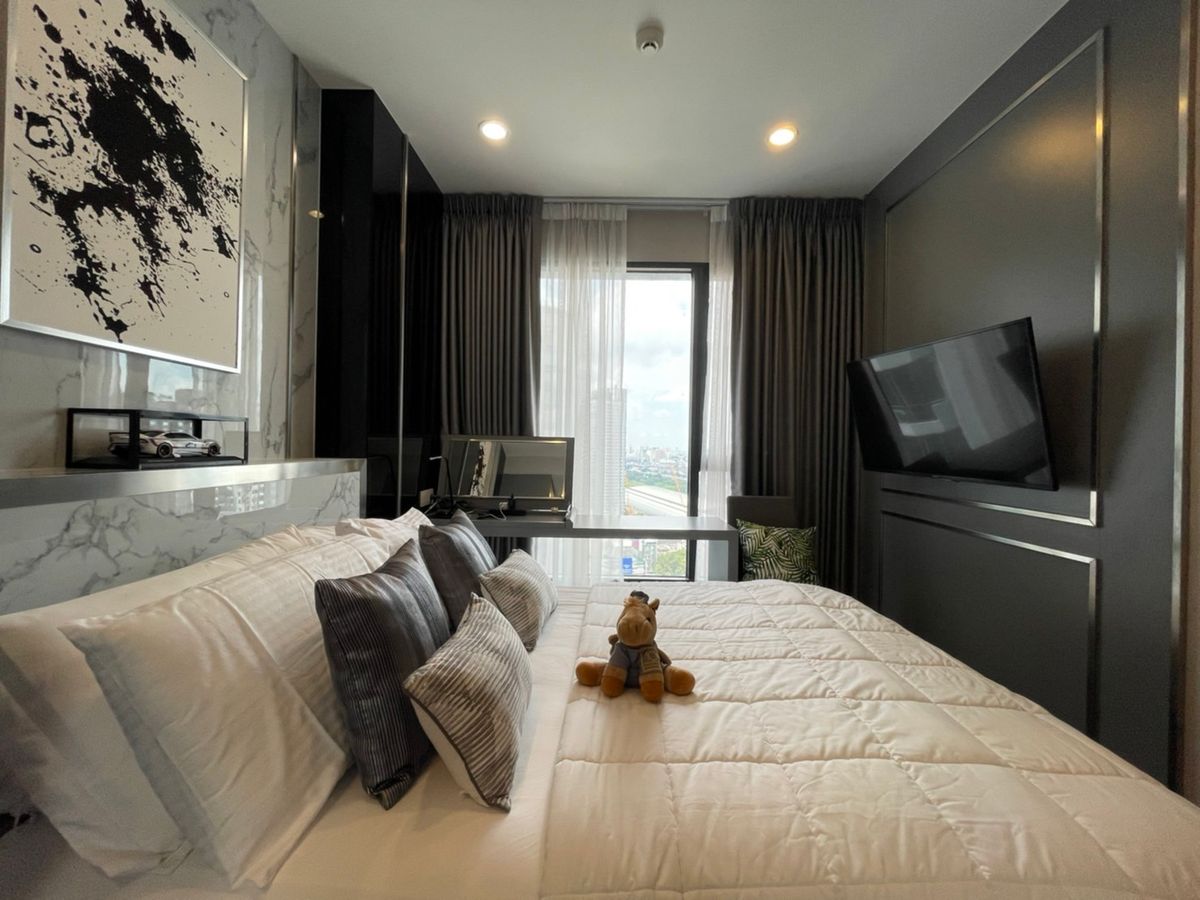 ขายคอนโดพระราม 9 เพชรบุรีตัดใหม่ RCA : ขายด่วน ห้องสวยมาก Ideo Mobi Asoke พร้อมเฟอนิเจอร์ เครื่องใช้ไฟฟ้าครบ