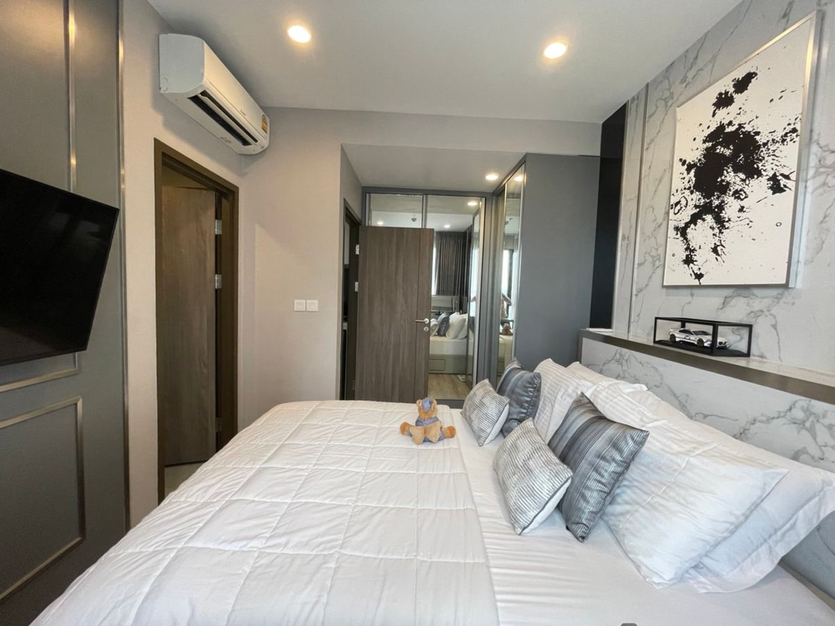 ขายคอนโดพระราม 9 เพชรบุรีตัดใหม่ RCA : ขายด่วน ห้องสวยมาก Ideo Mobi Asoke พร้อมเฟอนิเจอร์ เครื่องใช้ไฟฟ้าครบ