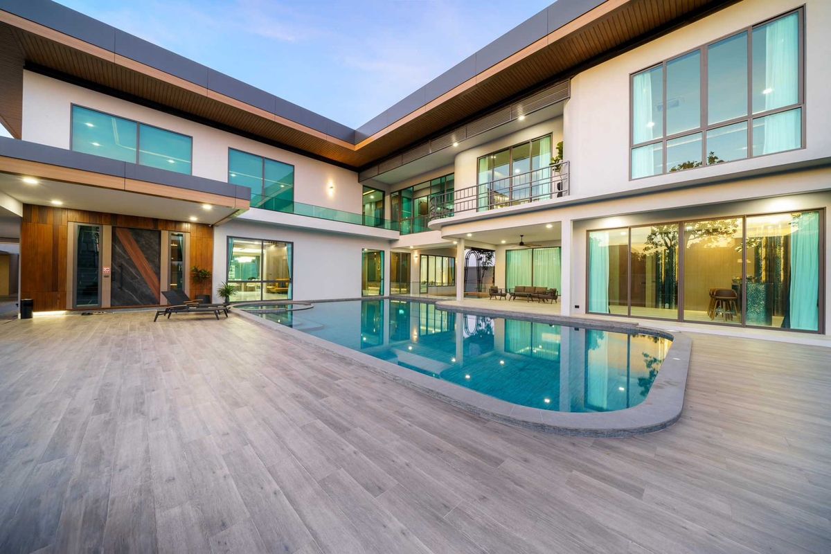 ขายพัทยา บางแสน ชลบุรี สัตหีบ : ULTRA LUXURY POOL VILLA PATTAYA  บ้านพูลวิลล่าหรูที่สุดในเมืองพัทยา พร้อมอยู่ 