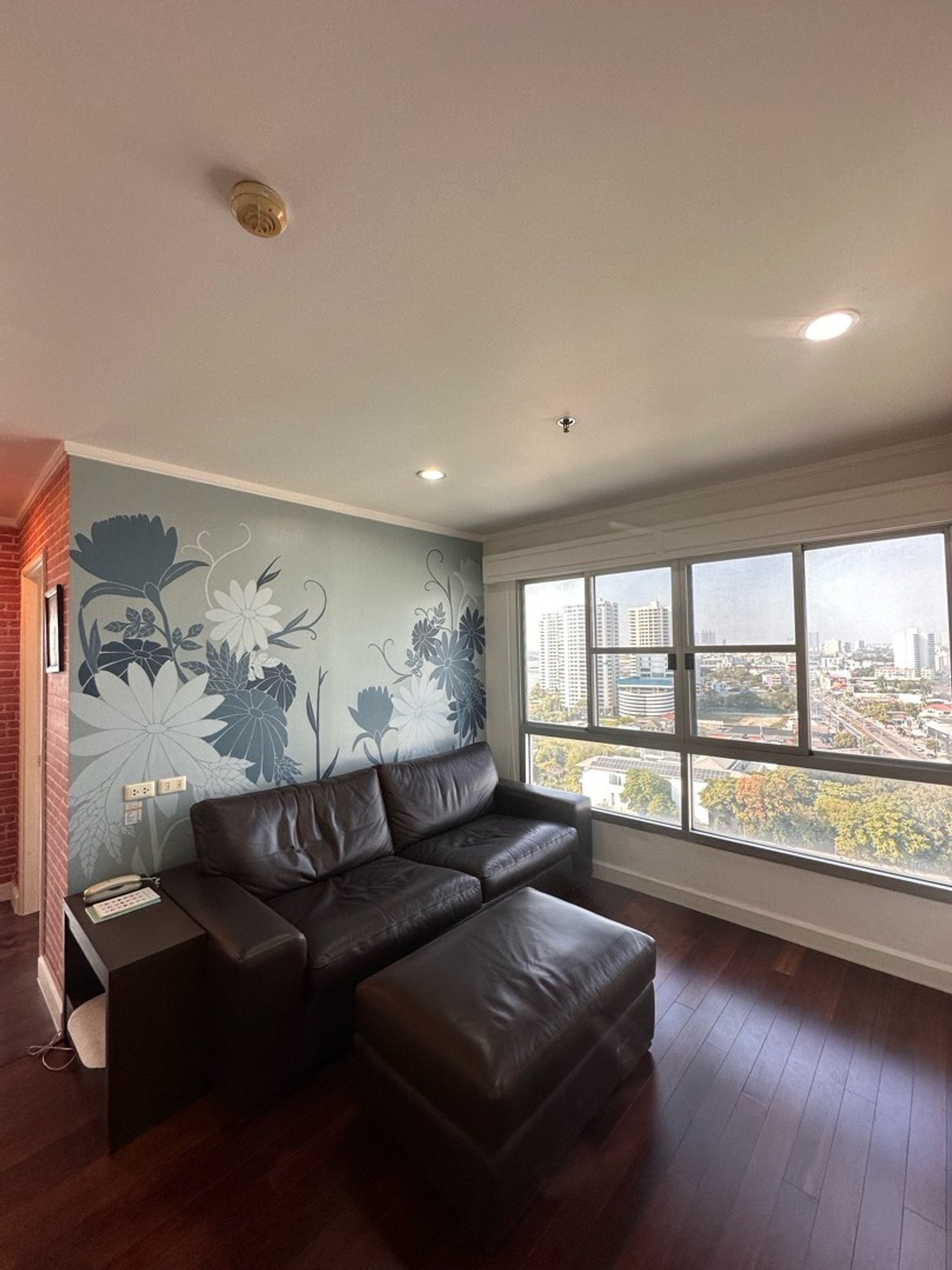 ขายคอนโดรัตนาธิเบศร์ สนามบินน้ำ พระนั่งเกล้า : 2 ห้องนอน วิวแม่น้ำ 180 องศา ลมเย็น พร้อมเข้าอยู่อาศัย ตรม.ละ 54,000 