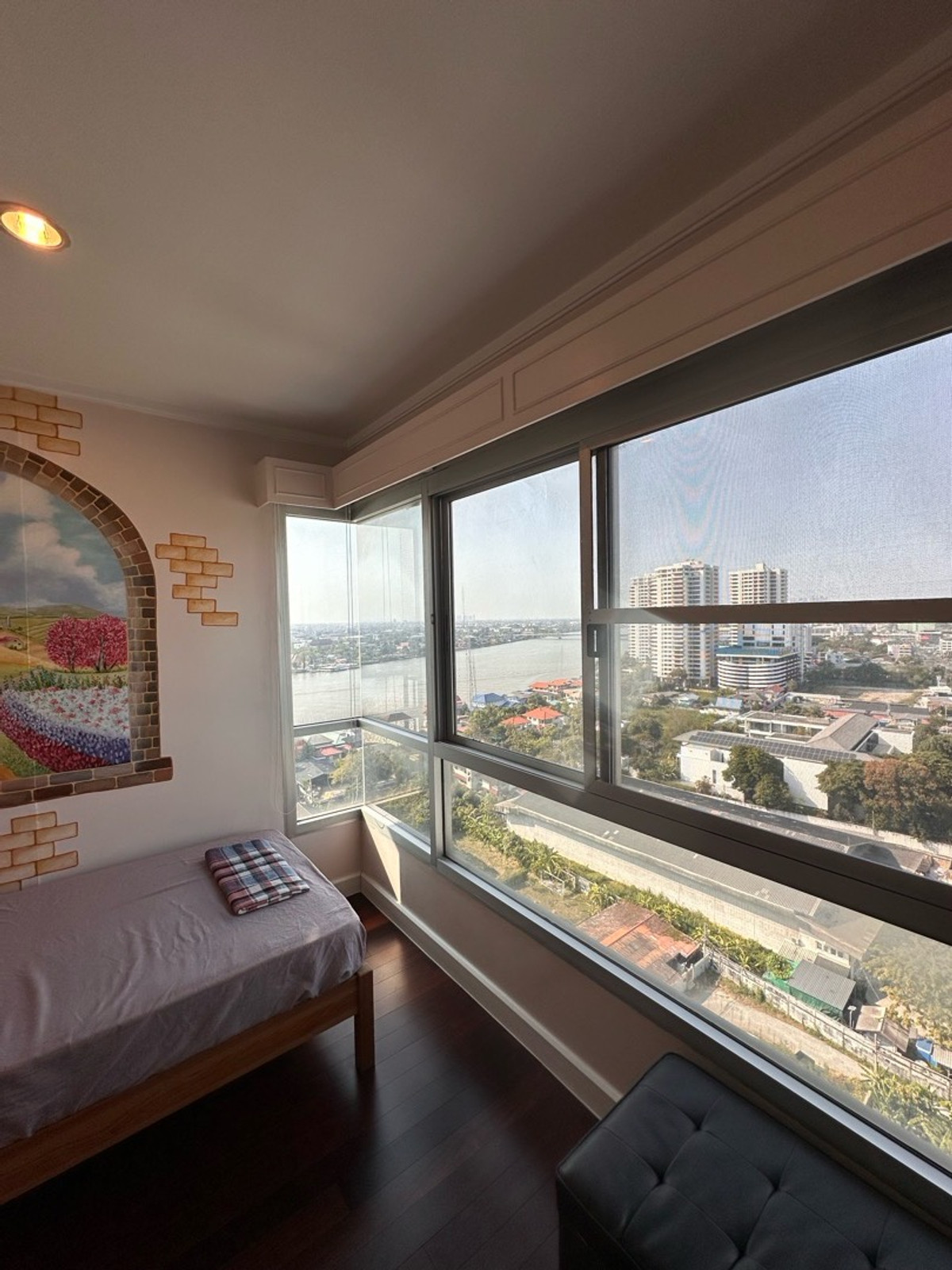 ขายคอนโดรัตนาธิเบศร์ สนามบินน้ำ พระนั่งเกล้า : 2 ห้องนอน วิวแม่น้ำ 180 องศา ลมเย็น พร้อมเข้าอยู่อาศัย ตรม.ละ 54,000 