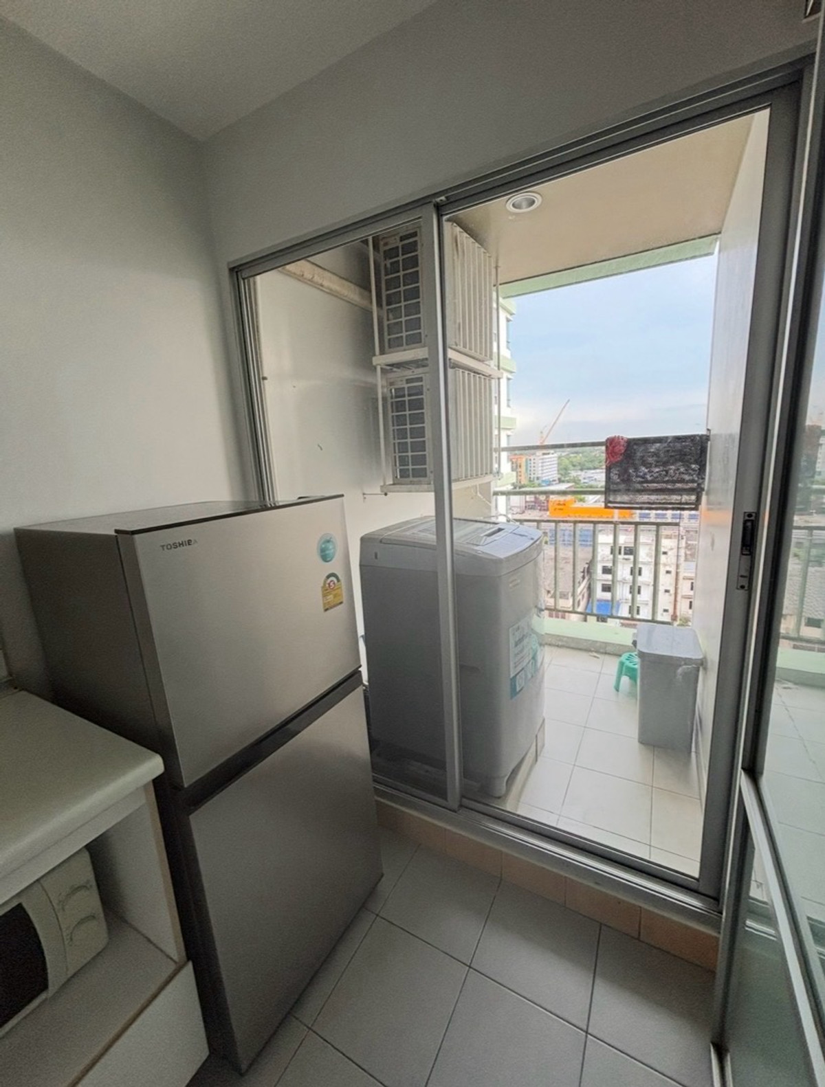 For RentCondoBang kae, Phetkasem : Lumphini Ville Condo for Rental, Bang Khae MRT50 meters, size 35 sq. M. 1 bed, 1 water, price 8,500/ month, call 093-028-1245id Line: Properagency