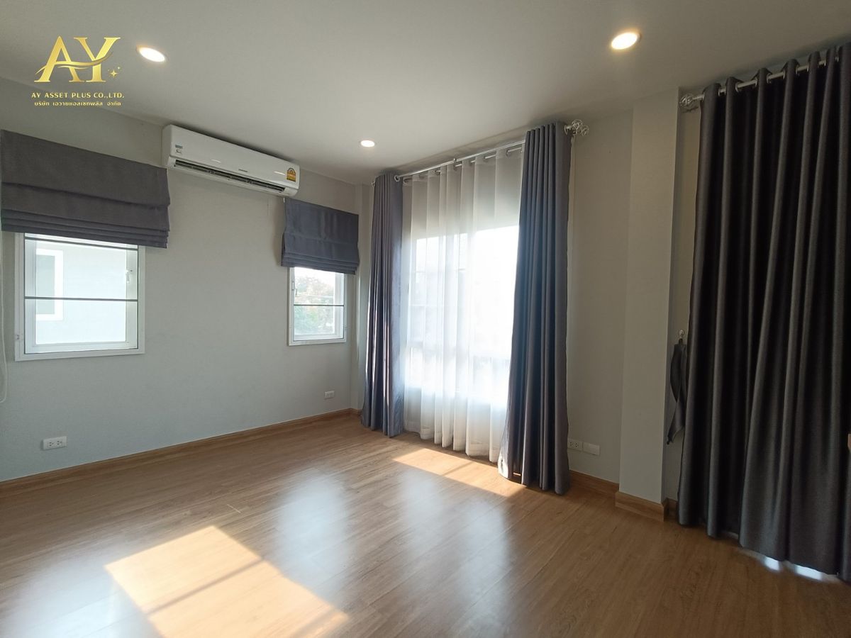 ขายบ้านนวมินทร์ รามอินทรา : ขายด่วน!!!🔥  บ้านเดี่ยว 60.9 ตรว. โครงการเดอะเซนโทร รามอินทรา 109 ซอยพระยาสุเรนทร์ 21 รามอินทรา ถูกสุดในโครงการ เพียง 5.6 ล้าน!! 