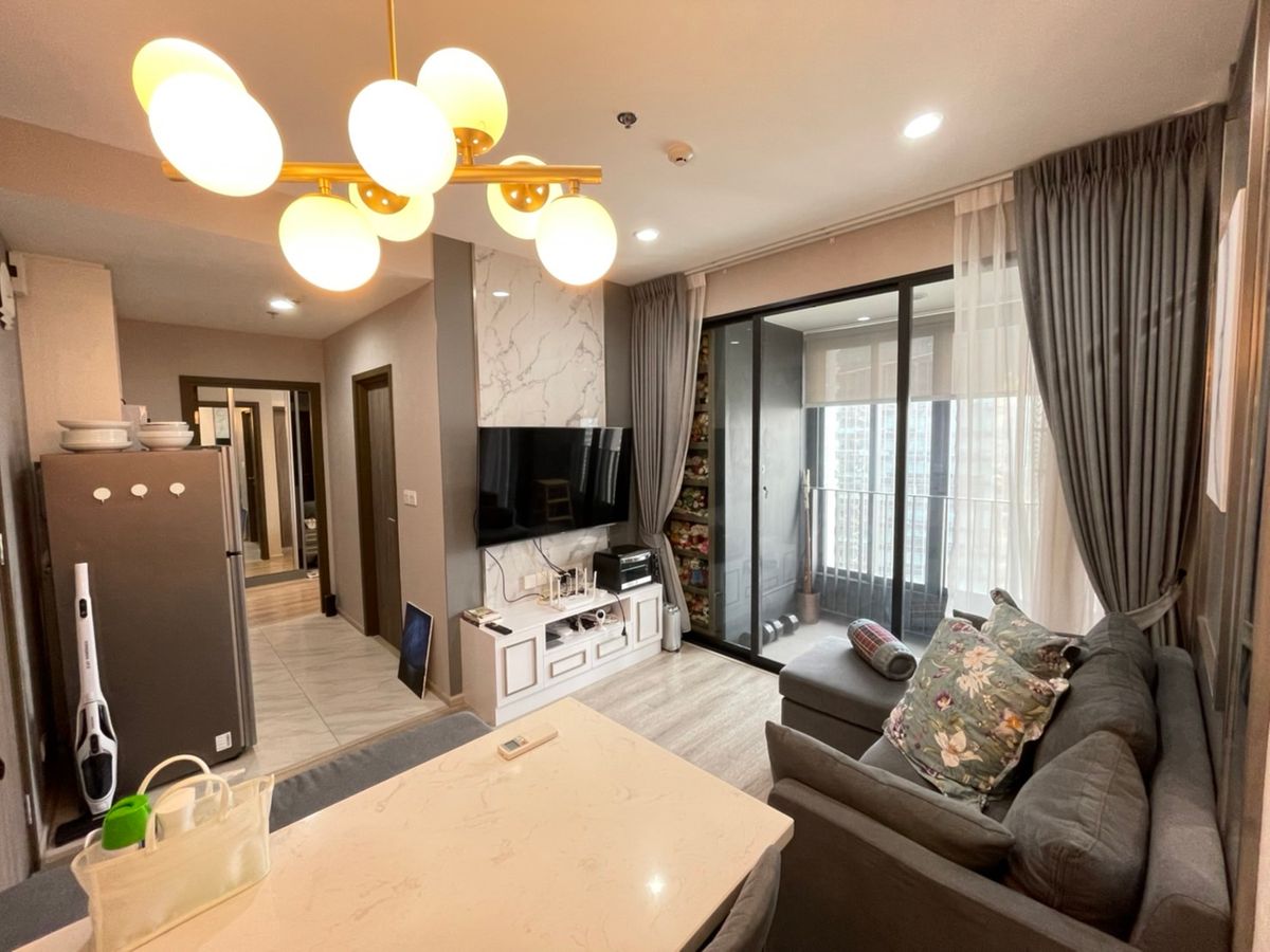 ขายคอนโดพระราม 9 เพชรบุรีตัดใหม่ RCA : ขายด่วน ห้องสวยมาก Ideo Mobi Asoke พร้อมเฟอนิเจอร์ เครื่องใช้ไฟฟ้าครบ