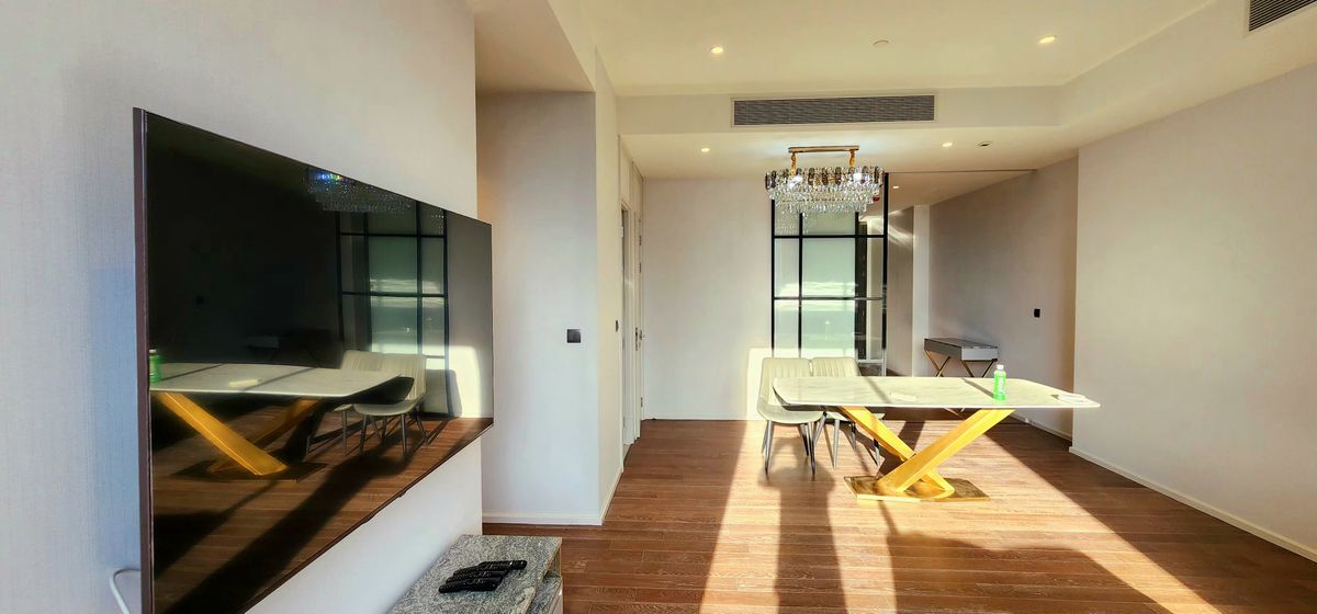 ให้เช่าคอนโดวิทยุ ชิดลม หลังสวน : 🔥🔥🔥BRAND NEW UNIT + FREE Maid Service -Muniq Langsuan For Rent with Fantastic Green View 🔥🔥🔥