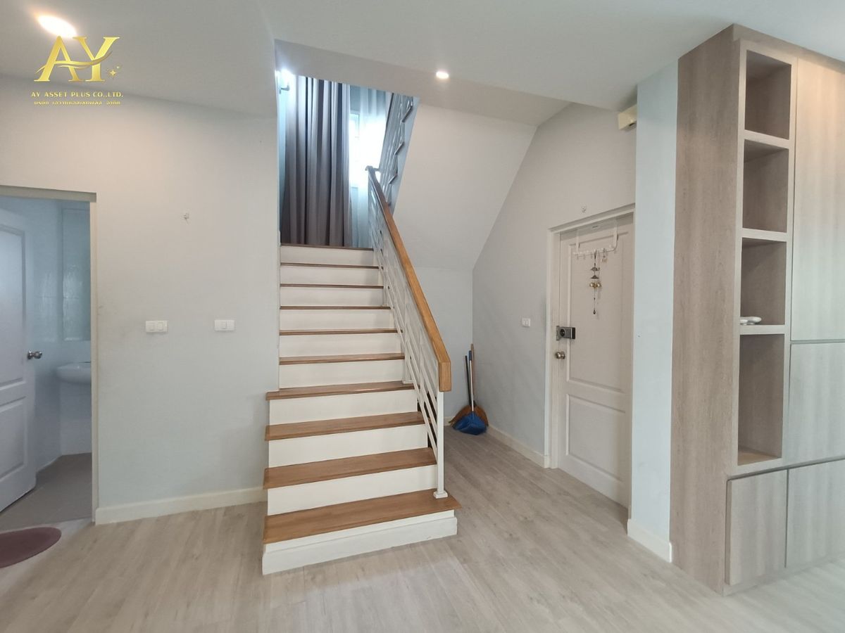 ขายบ้านนวมินทร์ รามอินทรา : ขายด่วน!!!🔥  บ้านเดี่ยว 60.9 ตรว. โครงการเดอะเซนโทร รามอินทรา 109 ซอยพระยาสุเรนทร์ 21 รามอินทรา ถูกสุดในโครงการ เพียง 5.6 ล้าน!! 