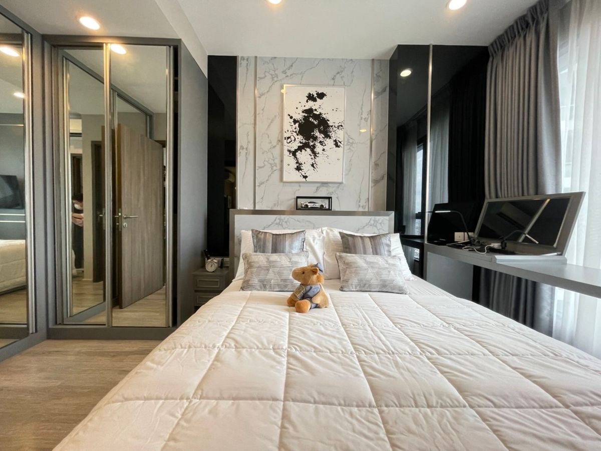 ขายคอนโดพระราม 9 เพชรบุรีตัดใหม่ RCA : ขายด่วน ห้องสวยมาก Ideo Mobi Asoke พร้อมเฟอนิเจอร์ เครื่องใช้ไฟฟ้าครบ