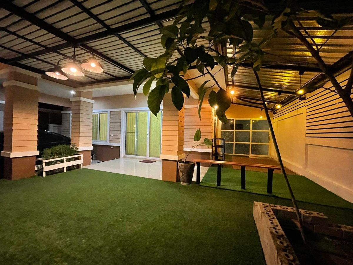 For RentHousePattaya, Bangsaen, Chonburi : 1 storey detached house for rent.