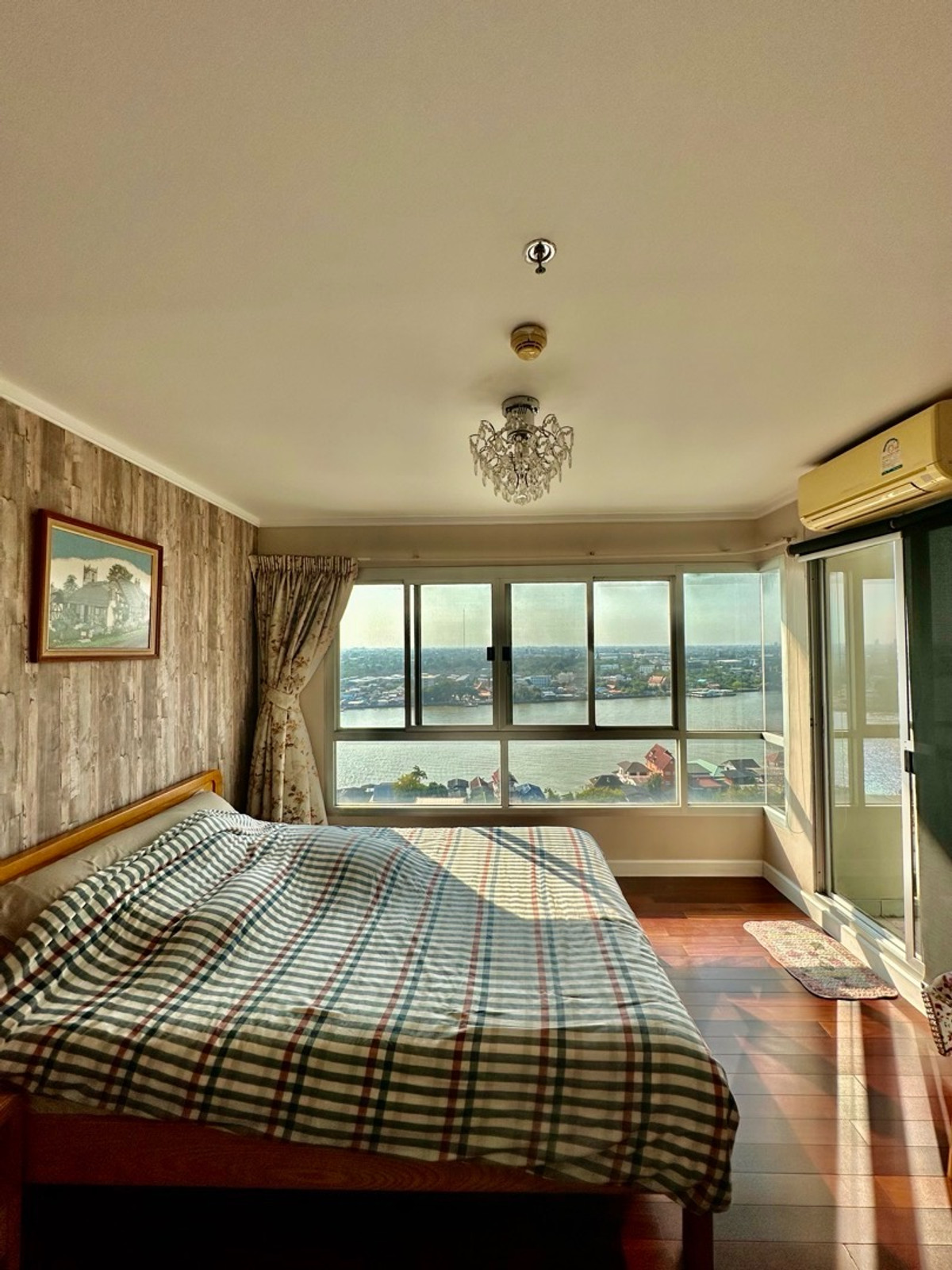 ขายคอนโดรัตนาธิเบศร์ สนามบินน้ำ พระนั่งเกล้า : 2 ห้องนอน วิวแม่น้ำ 180 องศา ลมเย็น พร้อมเข้าอยู่อาศัย ตรม.ละ 54,000 