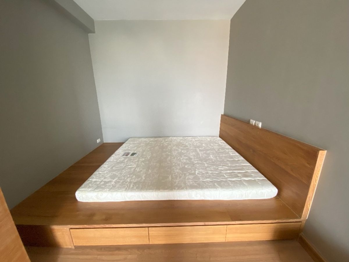 For SaleCondoRattanathibet, Sanambinna : (Code N089) Supalai Park Khae Rai -Ngamwongwan 46 sq.m., 30th floor, view pool, good location, easy to travel, MRT, Nonthaburi Government Center, only 110 m.