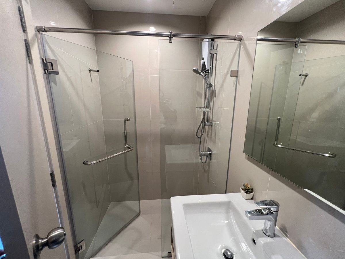 For RentCondoPattanakan, Srinakarin : For rent 📍 Nue Noble Srinakarin - Lasalle 📍 Fully furnished and equipped with electrical appliances, near MRT Sri Lasalle