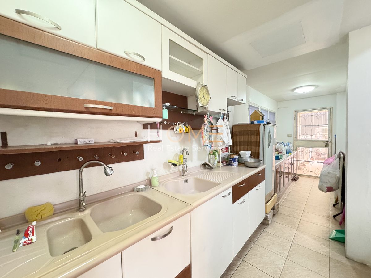 ขายบ้านลาดกระบัง สุวรรณภูมิ : บ้านเดี่ยว สวนหลวง ร.9 🔥 บ้านบารเมษฐ์ / 3 ห้องนอน (ขาย), Baan Baramed / 3 Bedrooms (FOR SALE) FON111