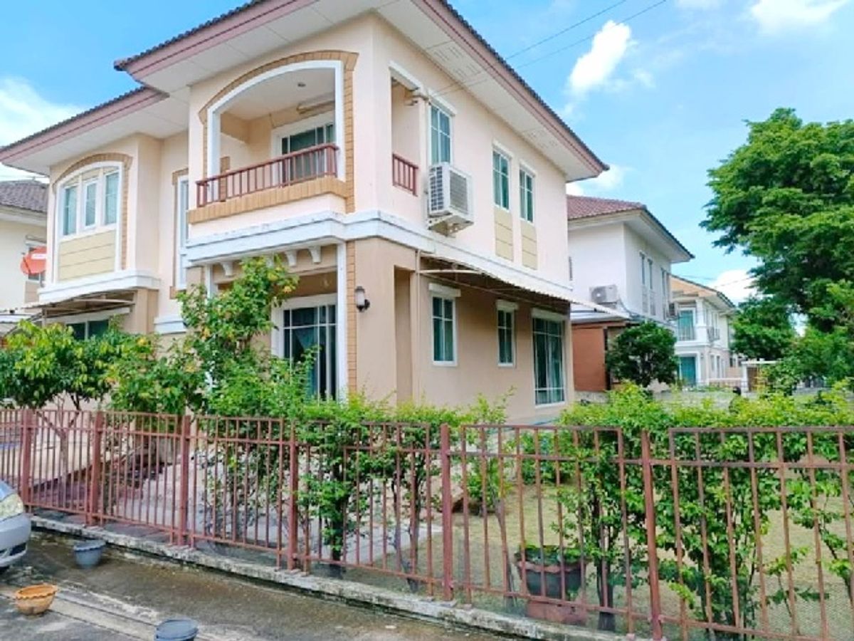 ให้เช่าบ้านลาดกระบัง สุวรรณภูมิ : APL ลาดกระบัง 2.3 กม. รร.สารสาสน์วิเทศ ร่มเกล้า 1.9 กม. ให้เช่าบ้านเดี่ยว 2 ชั้น หลังมุม 60ตร.วา. 240ตร.ม.พร้อมเฟอร์ 4นอน