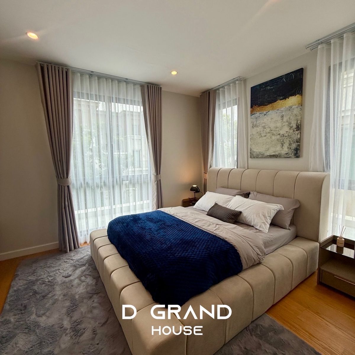 บ้านพัฒนาการ ศรีนครินทร์ : ขาย/ให้เช่า บ้านหรู CINQ ROYAL กรุงเทพกรีฑา บ้านใหม่เอี่ยม 100% พร้อมลิฟต์ เฟอร์นิเจอร์บิ้วอินครบ พร้อมเข้าอยู่ทันที