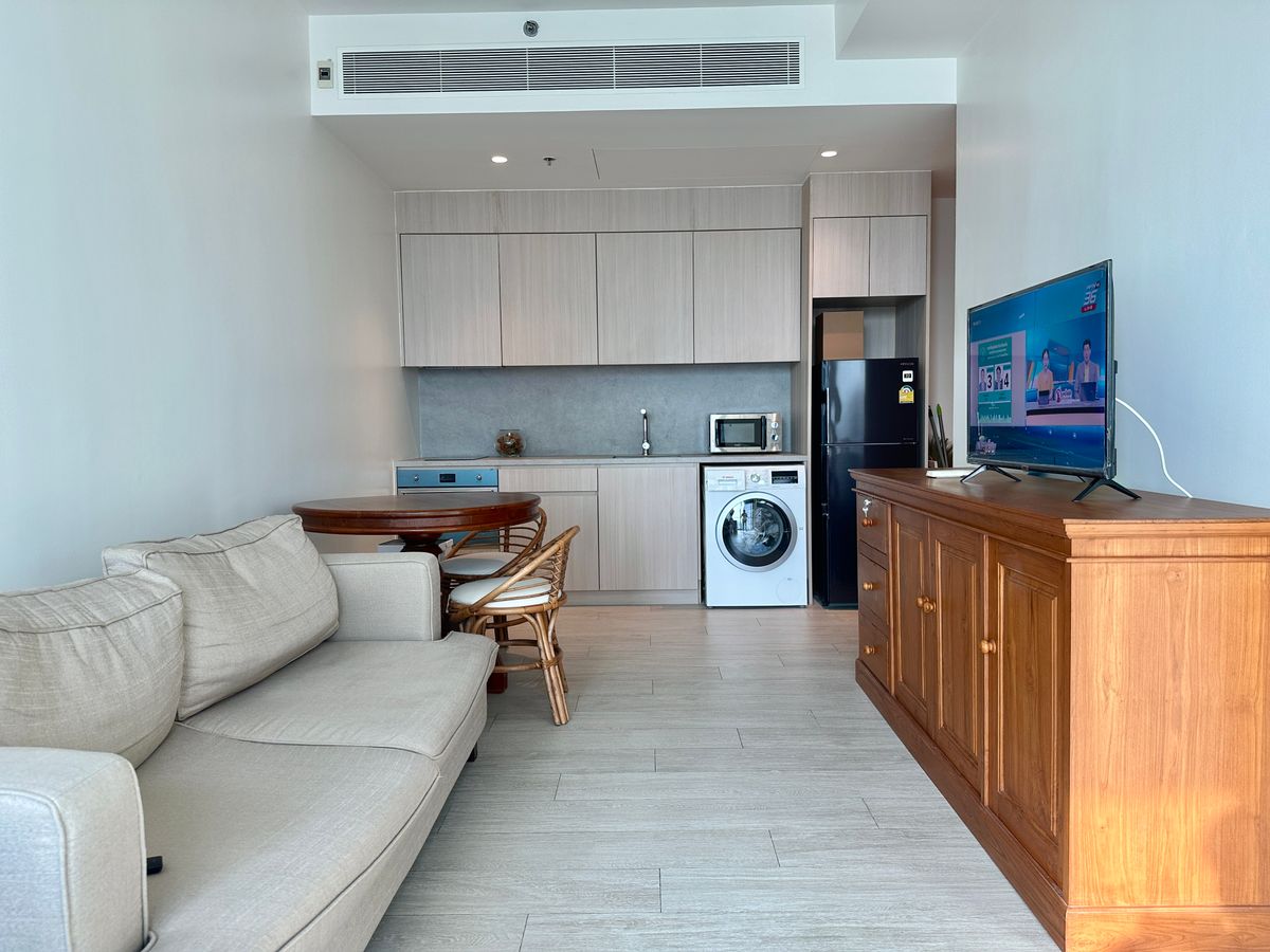For SaleCondoSilom, Saladaeng, Bangrak : Hot Price! 10.6MB ONLY‼ ️ The Lofts Silom 1bedroom 1Bathroom, 49SQM, High Floor With River View ✨ Schesty Viewing ➡️ 0842588772