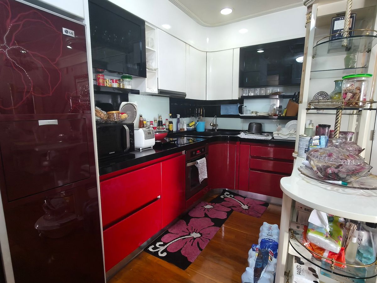 For SaleCondoSathorn, Narathiwat : ✨ 𝗙𝗢𝗥 𝗦𝗔𝗟𝗘! 𝗘𝘅𝗰𝗹𝘂𝘀𝗶𝘃𝗲 𝗥𝗶𝘃𝗲𝗿𝘀𝗶𝗱𝗲 𝗚𝗲𝗺: 𝗖𝗛𝗔𝗧𝗥𝗜𝗨𝗠 𝗥𝗘𝗦𝗜𝗗𝗘𝗡𝗖𝗘 𝗥𝗜𝗩𝗘𝗥𝗦𝗜𝗗𝗘 - 𝗨𝗻𝗺𝗮𝘁𝗰𝗵𝗲𝗱 𝗜𝗻𝘃𝗲𝘀𝘁𝗺𝗲𝗻𝘁 & 𝗟𝗶𝗳𝗲𝘀𝘁𝘆𝗹𝗲 𝗢𝗽𝗽𝗼𝗿𝘁𝘂𝗻𝗶𝘁𝘆! ✨