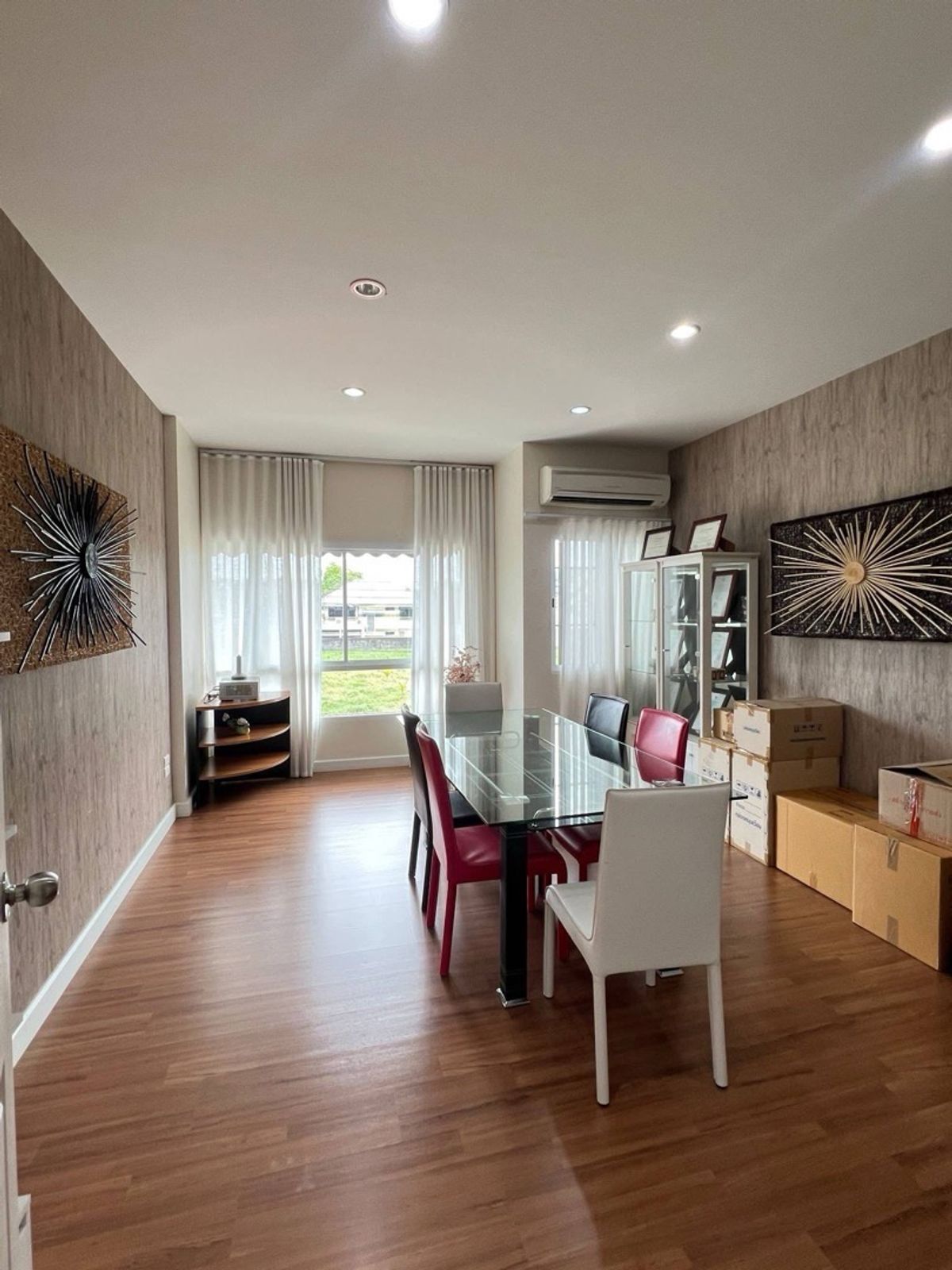 ขายทาวน์โฮมมีนบุรี-ร่มเกล้า : นลิน อเวนิว รามคำแหง 138 ราคาดี ทำเลเยี่ยม ใกล้รถไฟฟ้าเพียง 600 เมตร