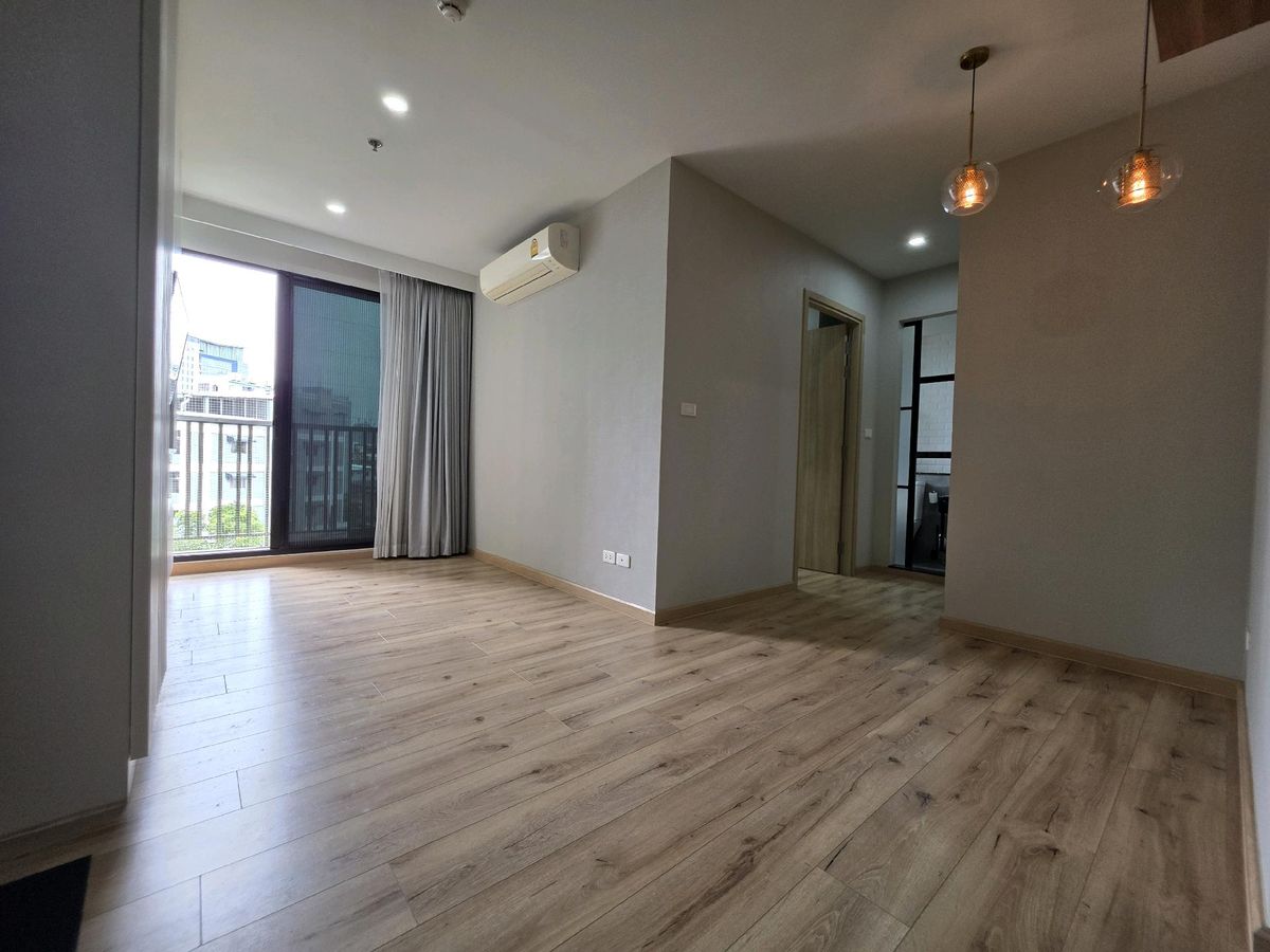 ขายคอนโดปิ่นเกล้า จรัญสนิทวงศ์ : Brix Condominium จรัญสนิทวงศ์ 64 MRT สิรินธร หน้าโครงการ เดินเพิ่งไม่กี่ก้าว 🔥 ขายถูกที่สุดในโครงการ 🔥