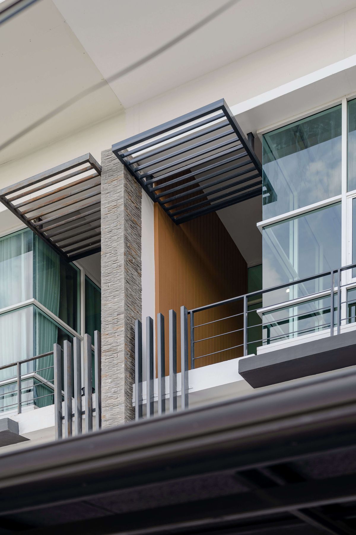 ขายทาวน์โฮมโชคชัย4 ลาดพร้าว71 : ขาย Townhome in a prime location Ladprao 71/Nak Niwat 48 A newly renovated ราคา 7 MB. สนใจติดต่อ 092-6905445