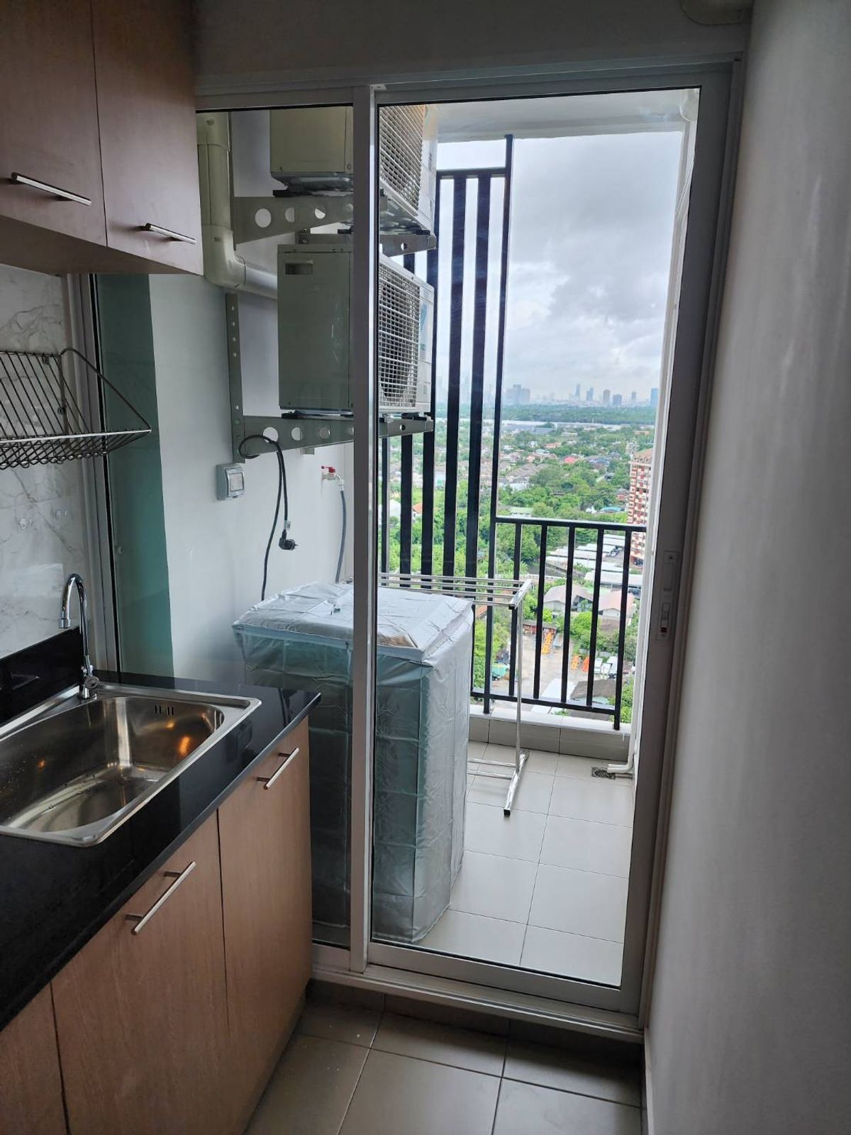 ให้เช่าคอนโดบางนา แบริ่ง ลาซาล : ให้เช่า Regent Home Bangna ติดBTS บางนา Fully Furnished วิวแม่น้ำ