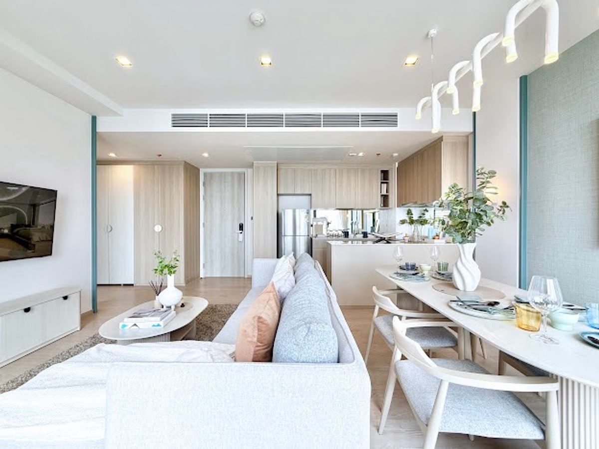 For SaleCondoWongwianyai, Charoennakor : 🔥 Special promotion !! Buy directly with the project 🔥REFERENCE Sathorn-Wongwianyai (2 bedrooms, 2 bathrooms, 64.65 sq.m.) only 11.05 MB !! Tel.0922635410 (Earth)
