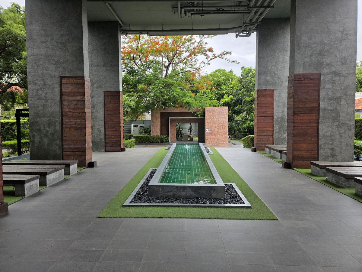 ขายคอนโดปิ่นเกล้า จรัญสนิทวงศ์ : Brix Condominium จรัญสนิทวงศ์ 64 MRT สิรินธร หน้าโครงการ เดินเพิ่งไม่กี่ก้าว 🔥 ขายถูกที่สุดในโครงการ 🔥