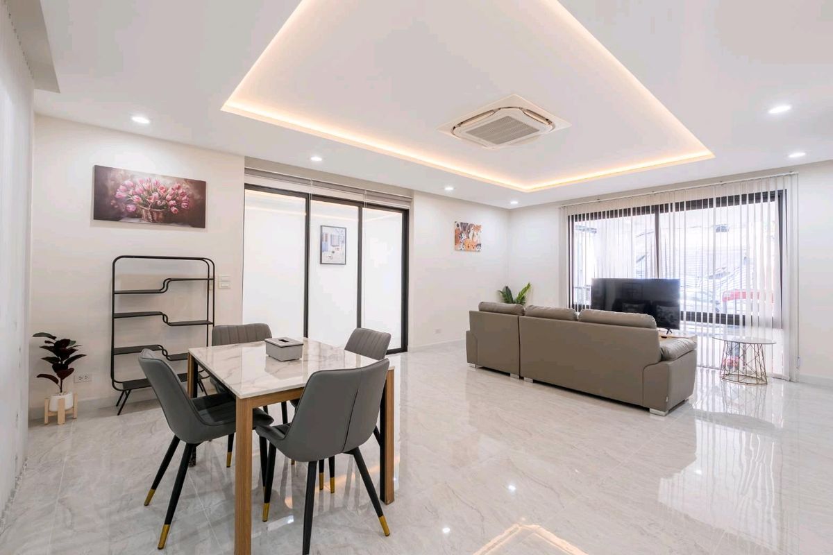 ให้เช่าบ้านสุขุมวิท อโศก ทองหล่อ : 🚩For Rent : Home Soi Sukhumvit 36 (บ้านทรงตึก ซอยสุขุมวิท 36)