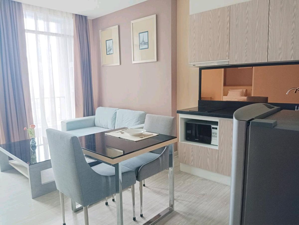ให้เช่าคอนโดสุขุมวิท อโศก ทองหล่อ : pet friendly in eakkamai road for rent 