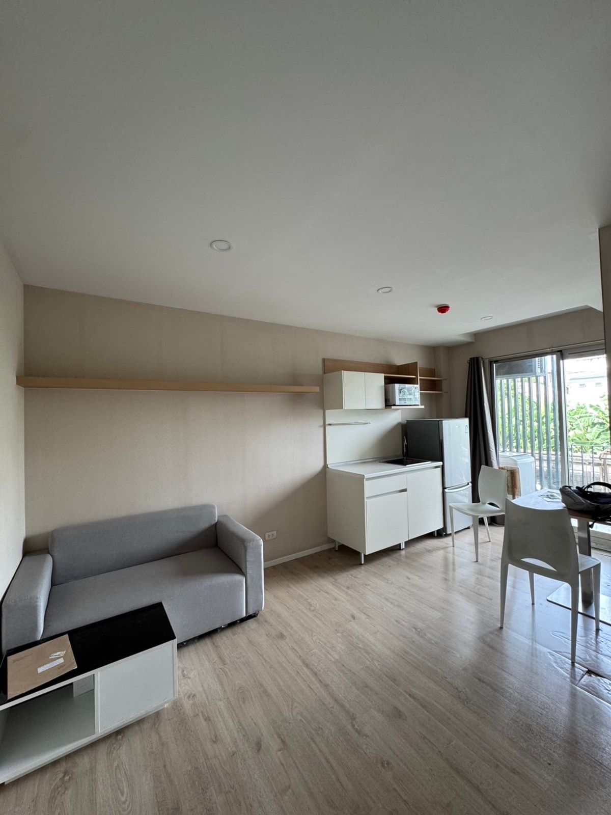 ให้เช่าคอนโดบางนา แบริ่ง ลาซาล : 7,000 BHT/Month I'm Fine Condo Bangna