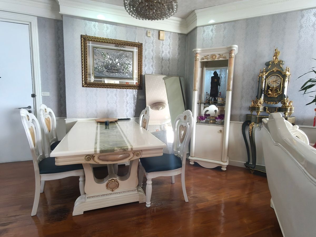 For SaleCondoSathorn, Narathiwat : ✨ 𝗙𝗢𝗥 𝗦𝗔𝗟𝗘! 𝗘𝘅𝗰𝗹𝘂𝘀𝗶𝘃𝗲 𝗥𝗶𝘃𝗲𝗿𝘀𝗶𝗱𝗲 𝗚𝗲𝗺: 𝗖𝗛𝗔𝗧𝗥𝗜𝗨𝗠 𝗥𝗘𝗦𝗜𝗗𝗘𝗡𝗖𝗘 𝗥𝗜𝗩𝗘𝗥𝗦𝗜𝗗𝗘 - 𝗨𝗻𝗺𝗮𝘁𝗰𝗵𝗲𝗱 𝗜𝗻𝘃𝗲𝘀𝘁𝗺𝗲𝗻𝘁 & 𝗟𝗶𝗳𝗲𝘀𝘁𝘆𝗹𝗲 𝗢𝗽𝗽𝗼𝗿𝘁𝘂𝗻𝗶𝘁𝘆! ✨