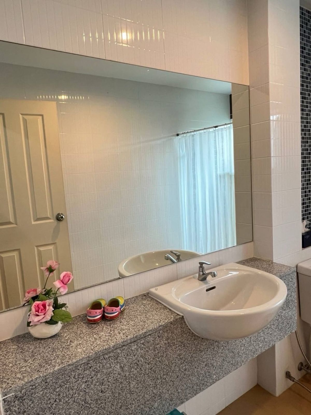 ขายทาวน์โฮมมีนบุรี-ร่มเกล้า : นลิน อเวนิว รามคำแหง 138 ราคาดี ทำเลเยี่ยม ใกล้รถไฟฟ้าเพียง 600 เมตร