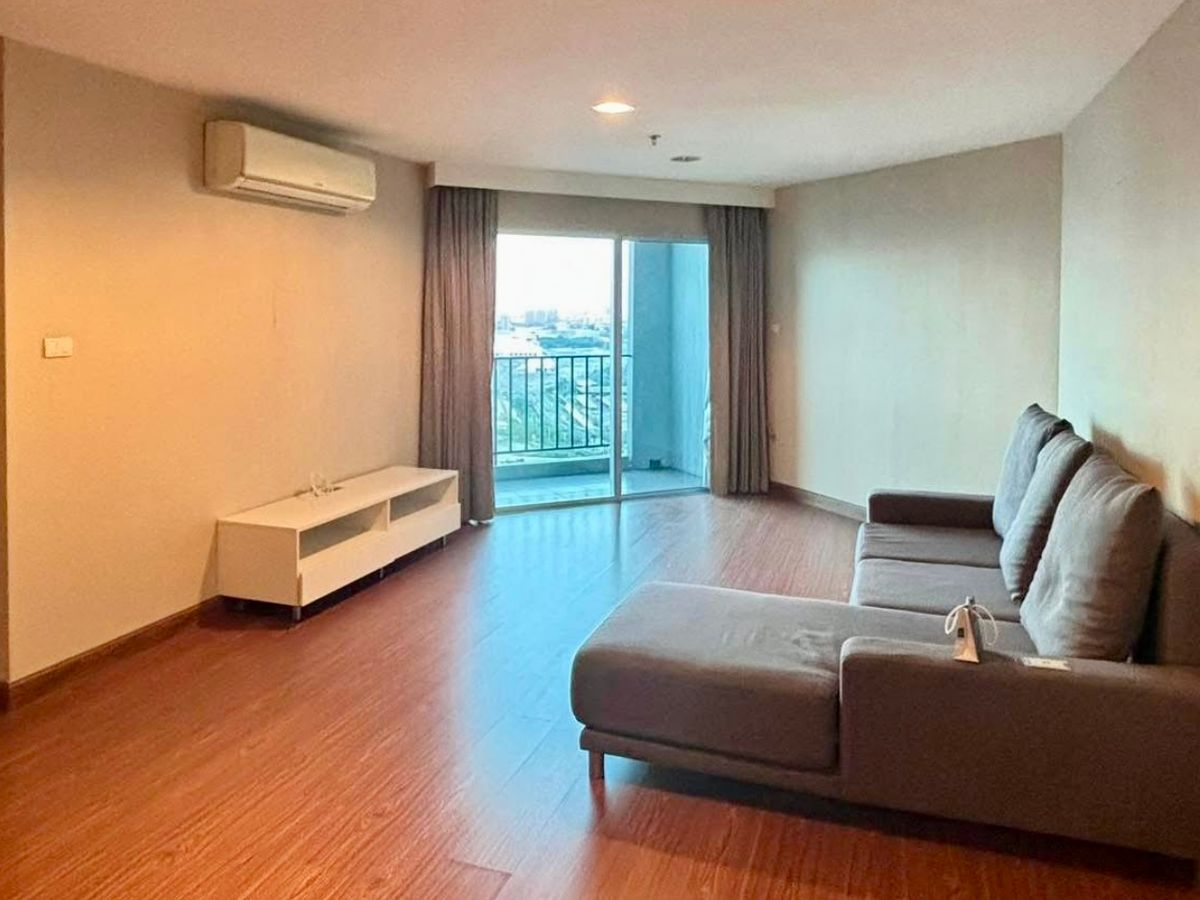 For SaleCondoRama9, Petchburi, RCA : 🌟 For Sale | Belle Grand Rama 9 Condo | Spacious 2-Bedroom Unit Near MRT 🏙 Prime Location in Rama 9 CBD — Close to Malls, MRT, and Major Business Hubs. Perfect for City Living or Investment.