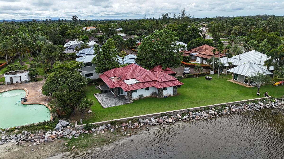 ขายบ้านระยอง : ขายบ้านเดี่ยวติดทะเล แกลง ระยอง เงียบสงบ บรรยากาศสุดฟิน พื้นที่ 197.8 ตร.ว.