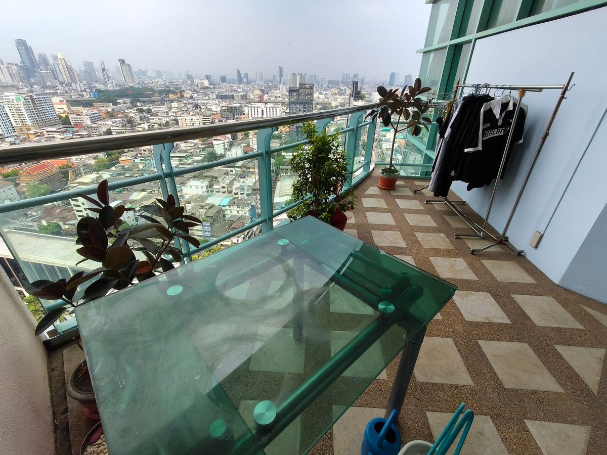 For SaleCondoSathorn, Narathiwat : ✨ 𝗙𝗢𝗥 𝗦𝗔𝗟𝗘! 𝗘𝘅𝗰𝗹𝘂𝘀𝗶𝘃𝗲 𝗥𝗶𝘃𝗲𝗿𝘀𝗶𝗱𝗲 𝗚𝗲𝗺: 𝗖𝗛𝗔𝗧𝗥𝗜𝗨𝗠 𝗥𝗘𝗦𝗜𝗗𝗘𝗡𝗖𝗘 𝗥𝗜𝗩𝗘𝗥𝗦𝗜𝗗𝗘 - 𝗨𝗻𝗺𝗮𝘁𝗰𝗵𝗲𝗱 𝗜𝗻𝘃𝗲𝘀𝘁𝗺𝗲𝗻𝘁 & 𝗟𝗶𝗳𝗲𝘀𝘁𝘆𝗹𝗲 𝗢𝗽𝗽𝗼𝗿𝘁𝘂𝗻𝗶𝘁𝘆! ✨