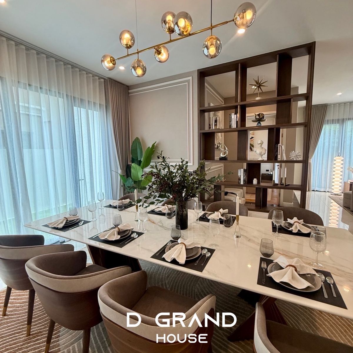 บ้านพัฒนาการ ศรีนครินทร์ : ขาย/ให้เช่า บ้านหรู CINQ ROYAL กรุงเทพกรีฑา บ้านใหม่เอี่ยม 100% พร้อมลิฟต์ เฟอร์นิเจอร์บิ้วอินครบ พร้อมเข้าอยู่ทันที