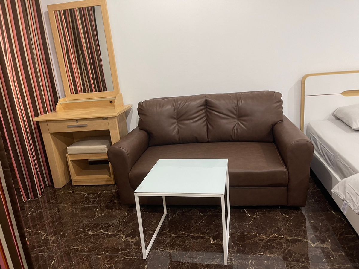 ให้เช่าคอนโดสีลม ศาลาแดง บางรัก : Silom Suite Room for Rent (Sathorn 12)