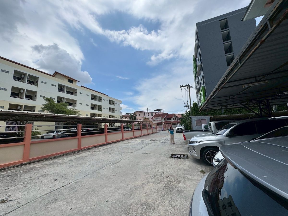 For SaleHotel&Apartment BusinessPattaya, Bangsaen, Chonburi : 📌 Apartments for sale near Amata Nakorn Industrial Estate, full -year -old, 348 sq.w. offers convenient parking. Returns of up to 9%, only 32 million baht !!