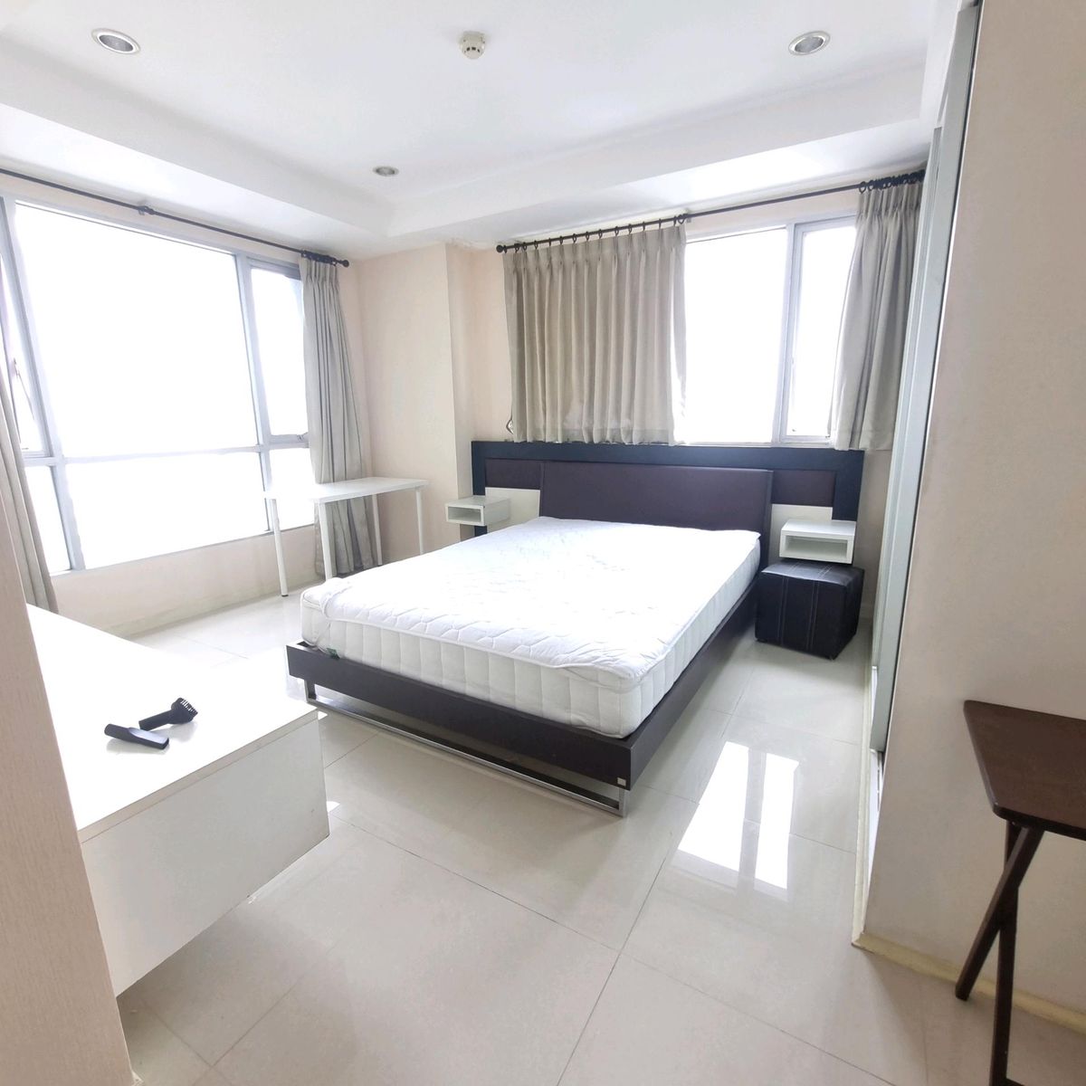 ให้เช่าคอนโดรามคำแหง หัวหมาก : inspire place 2 bedrooms 2 baths 15k please add line paolin1call 0928242499