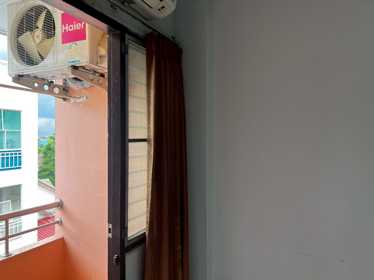 For SaleHotel&Apartment BusinessPattaya, Bangsaen, Chonburi : 📌 Apartments for sale near Amata Nakorn Industrial Estate, full -year -old, 348 sq.w. offers convenient parking. Returns of up to 9%, only 32 million baht !!