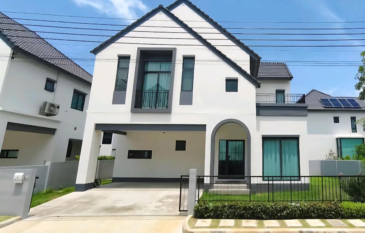ให้เช่าบ้านสมุทรปราการ สำโรง : ให้เช่า บ้านเดี่ยว2ชั้นใหม่เอี่ยม 56ตารางวา อยู่ถนนกาญจนาภิเษก ชลบุรี ใกล้สนามบินสุวรรณภูมิ