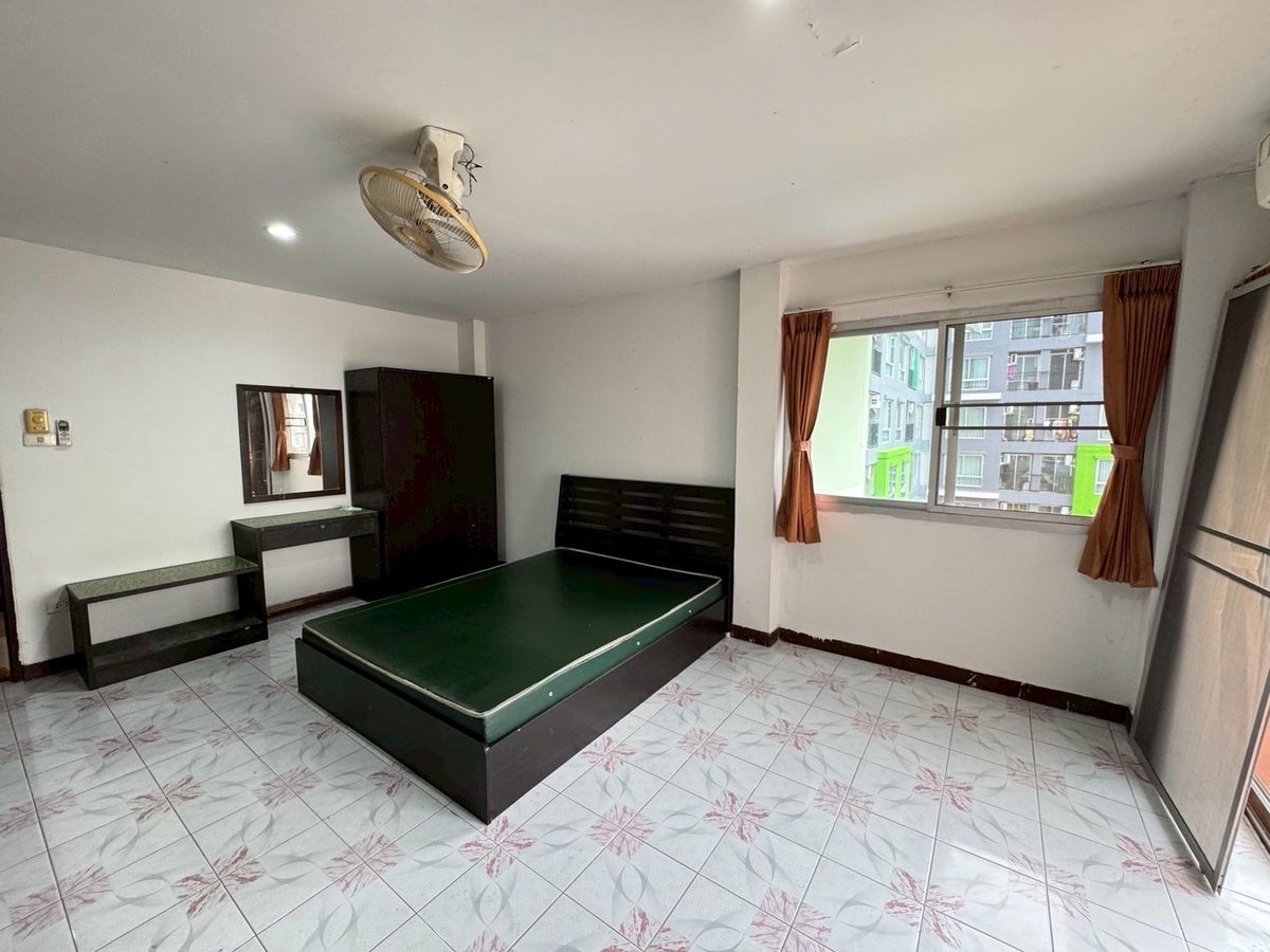 For SaleHotel&Apartment BusinessPattaya, Bangsaen, Chonburi : 📌 Apartments for sale near Amata Nakorn Industrial Estate, full -year -old, 348 sq.w. offers convenient parking. Returns of up to 9%, only 32 million baht !!