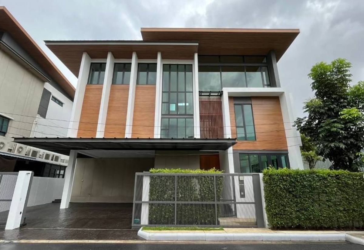 ขายบ้านอ่อนนุช อุดมสุข : The Ava Residence บ้านเดี่ยวแปลงมุมทำเลหน้า Club house