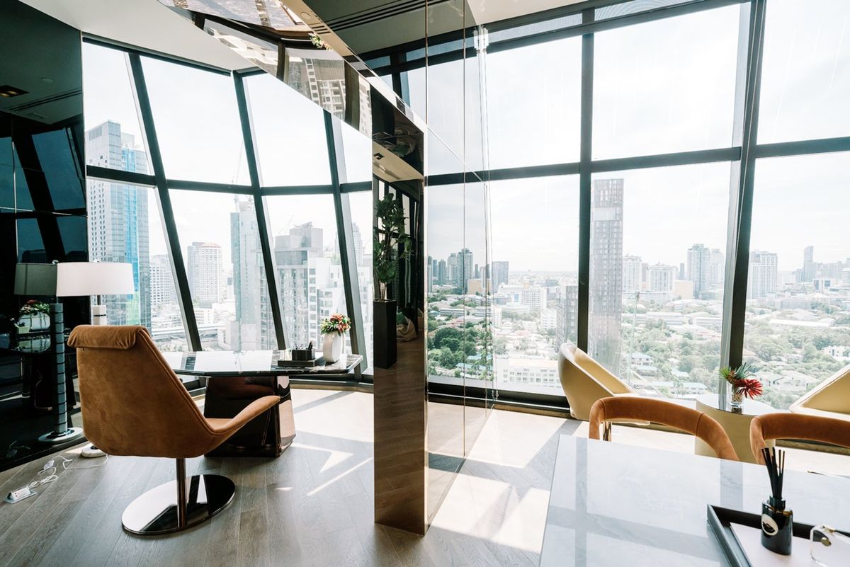 For SaleCondoSukhumvit, Asoke, Thonglor : 🔥𝗛𝗢𝗧 𝗣𝗥𝗜𝗖𝗘🔥 | 𝐈𝐃𝐄𝐎 𝐐 Near 𝗕𝗧𝗦 Thonglor, heavy discounts, full 𝟏 Sleep 𝟒𝟔.𝟑𝟓 Sqm guaranteed to guarantee the most good price 💯 📱𝟬𝟵𝟮-𝟴𝟬𝟴𝟴𝟴𝟵𝟵