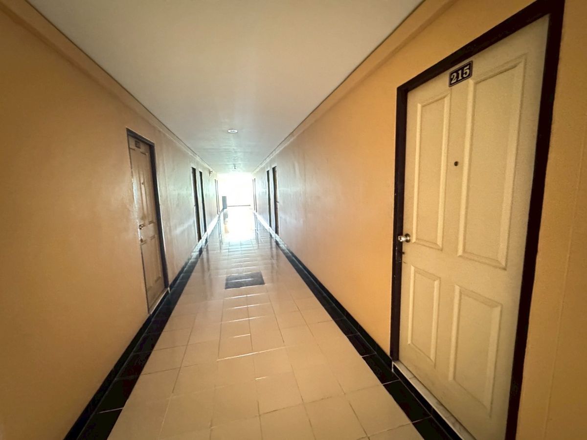 For SaleHotel&Apartment BusinessPattaya, Bangsaen, Chonburi : 📌 Apartments for sale near Amata Nakorn Industrial Estate, full -year -old, 348 sq.w. offers convenient parking. Returns of up to 9%, only 32 million baht !!