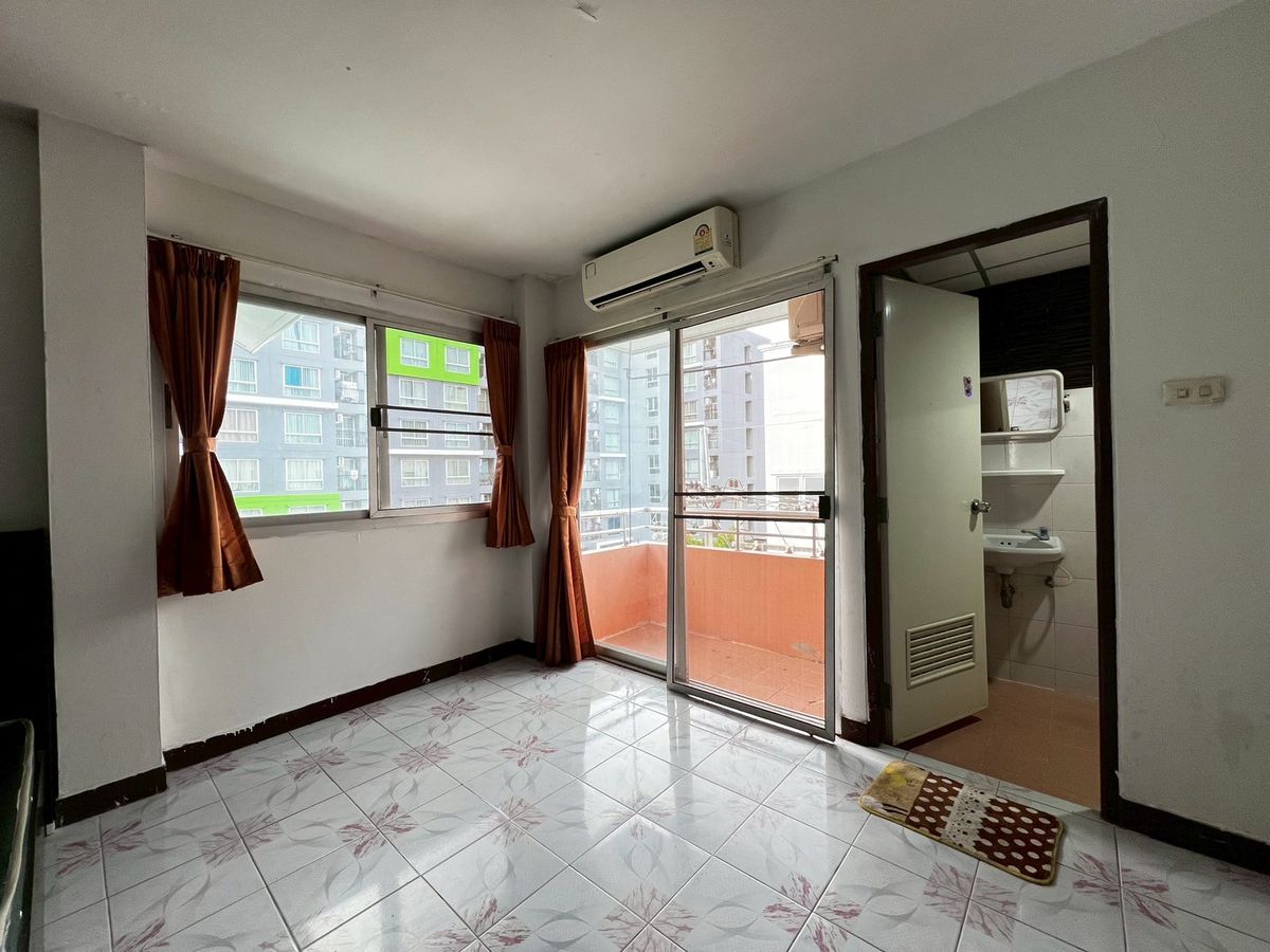 For SaleHotel&Apartment BusinessPattaya, Bangsaen, Chonburi : 📌 Apartments for sale near Amata Nakorn Industrial Estate, full -year -old, 348 sq.w. offers convenient parking. Returns of up to 9%, only 32 million baht !!