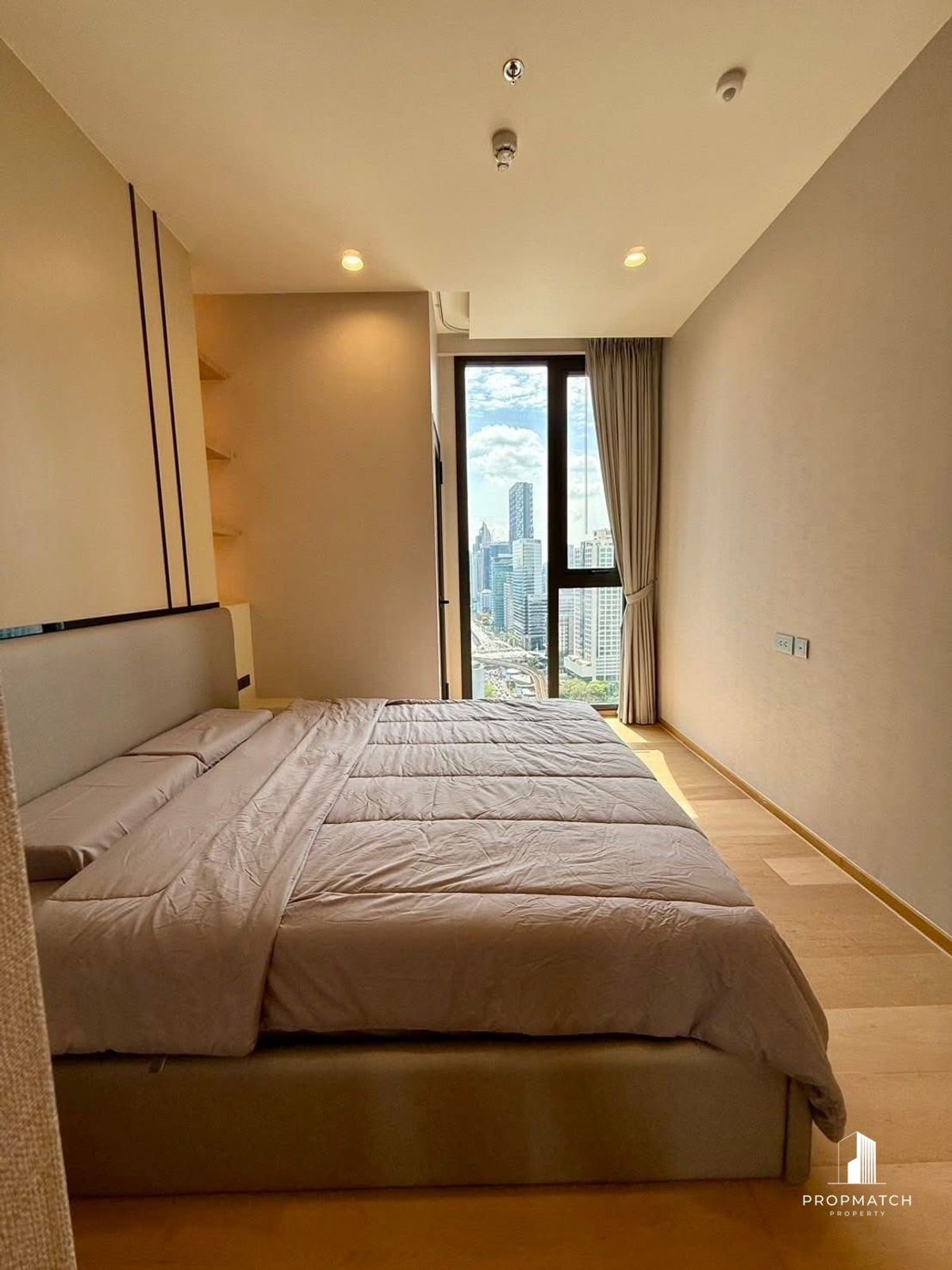 For SaleCondoSathorn, Narathiwat : 🚀anil Sathorn 12 20+ Floor 1 B1B 46 SQM 45,000 B only. Putter. 0928895628